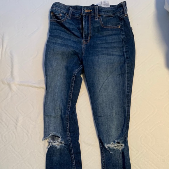 Hollister Co Jeans - Picture 1 of 1
